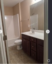 Building Photo - 897 Ivydale Ln SW