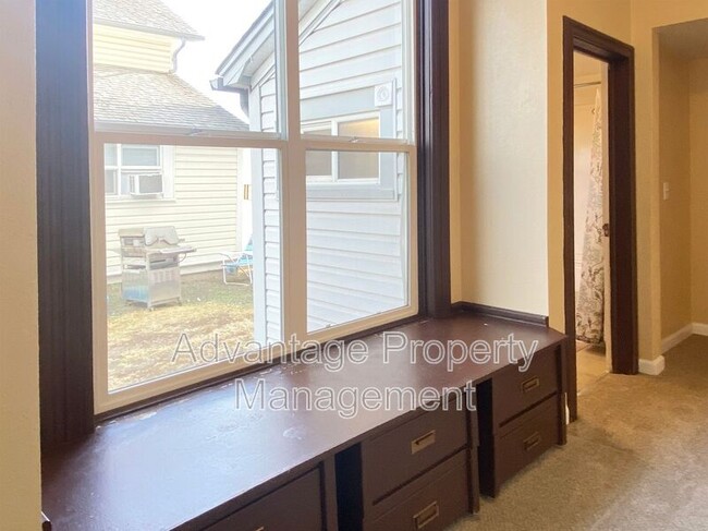 Foto del edificio - 324 SW Calapooia St