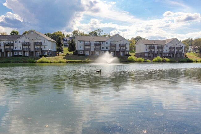 Foto del edificio - Hickory Lake