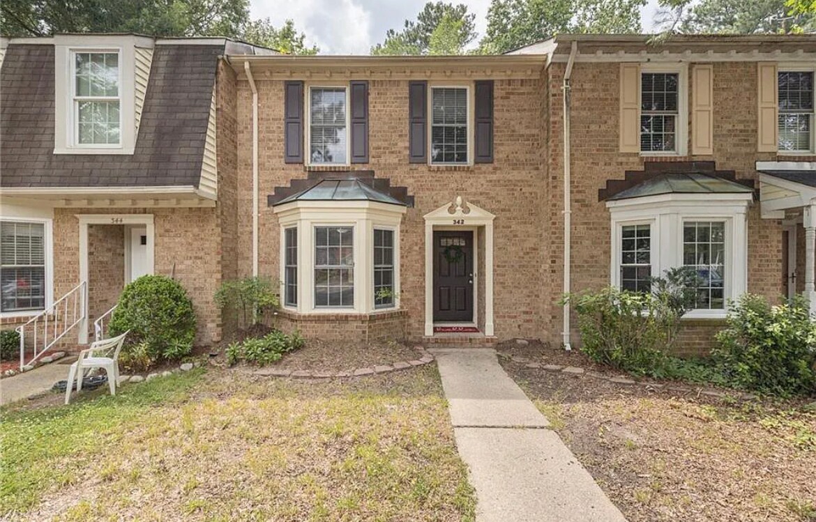 342 Middle Oaks Dr, Chesapeake, VA 23322 Townhome Rentals in