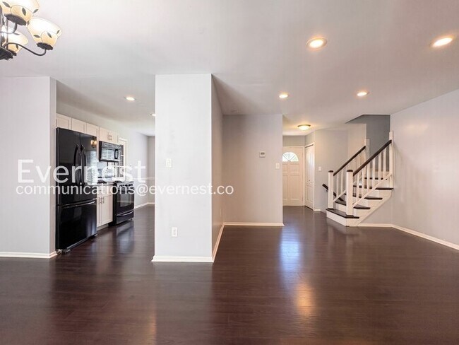 Building Photo - 5302 Greenough Pl