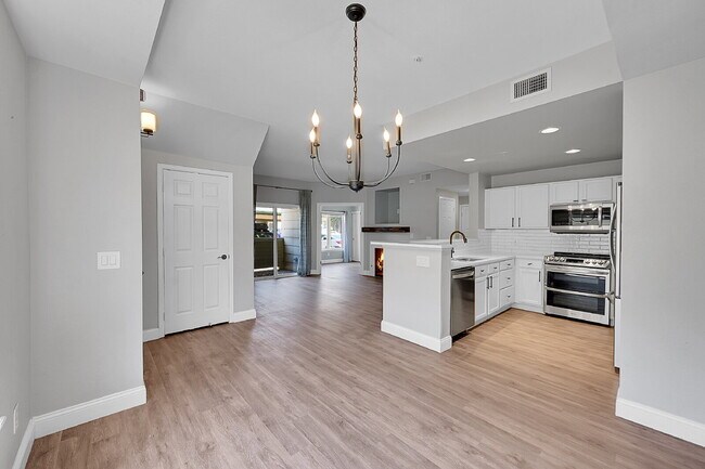 Building Photo - $1,995.00 - 2 Bedrooms, 2 Bathroom, Condo ...