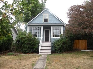 Building Photo - 1715 N Fife St