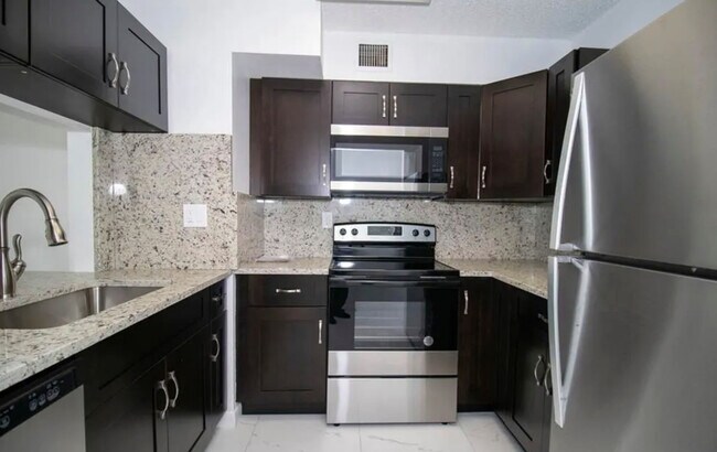 Foto del edificio - 11430-11442 Building Coral Springs