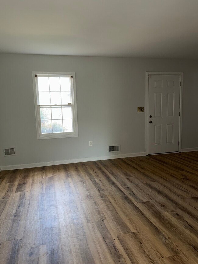 Sala de estar - 4 Doncaster Ct