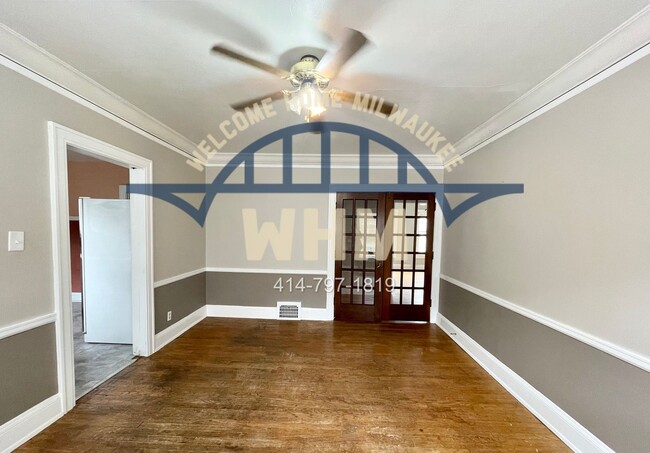 Foto del edificio - 3453 N Frederick Ave