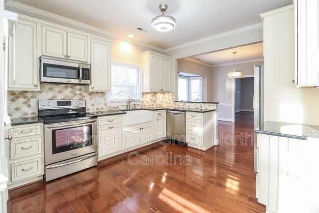 Foto del edificio - 2814 Silas Ridge Rd