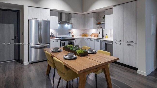 Foto del edificio - 6970 Sw 40th St