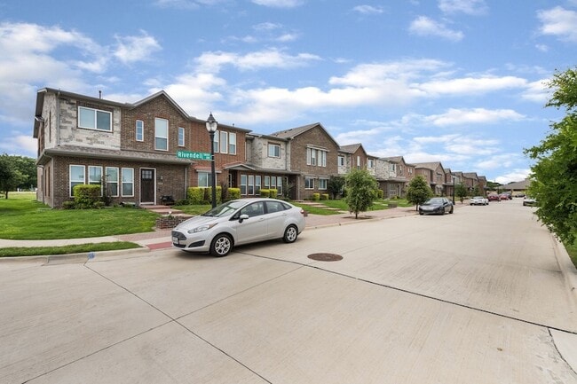 Photo - 5871 Rivendell Drive Unit Townhome