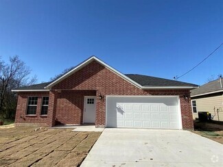 Building Photo - 3304 Langford St