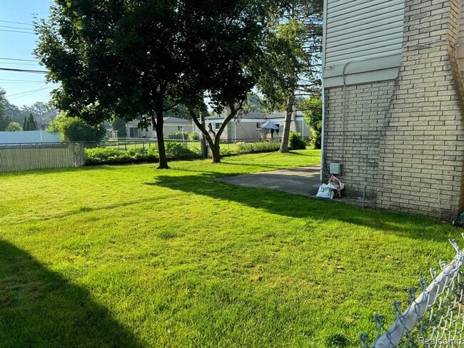 Building Photo - 5028 Abington Dr