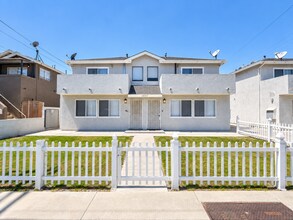 Building Photo - 20703 Roseton Ave