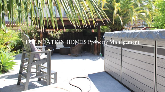 Building Photo - 12 Avocet Ct