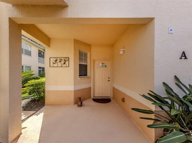 Building Photo - 4430 Corso Venetia Blvd