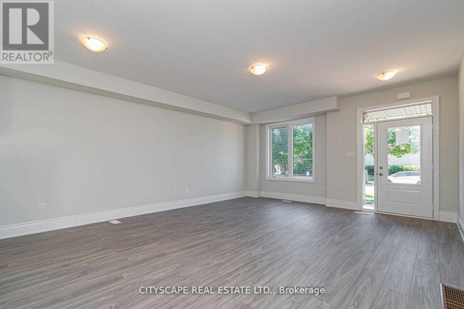 Building Photo - 563 Wedgewood Dr