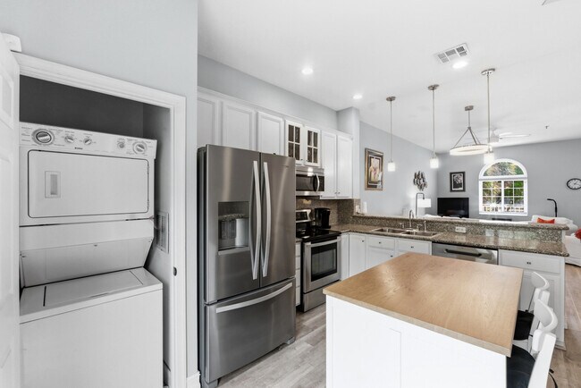 Foto del edificio - 2445 NE 14th St