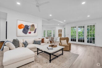 Building Photo - 161 Colonade Cir