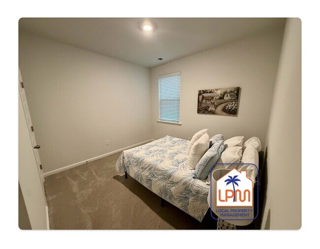 Foto del edificio - Rare find: **Furnished**Utilities Included** 4-Bedroom 2-Bathroom Home at The Retreat at East Argent