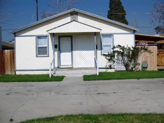 Building Photo - 142 Cooper Ave