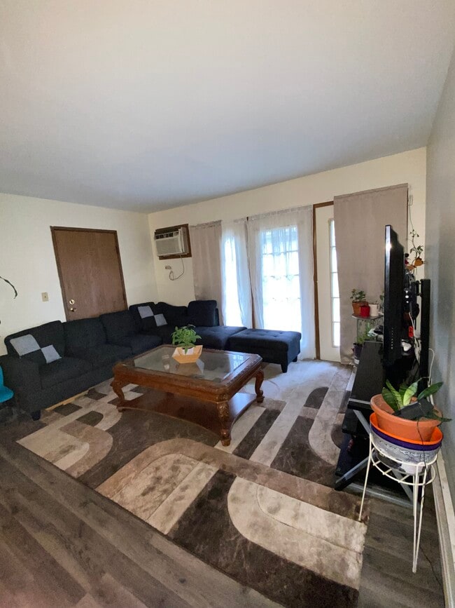 Foto del edificio - 2270 Century Point Ln