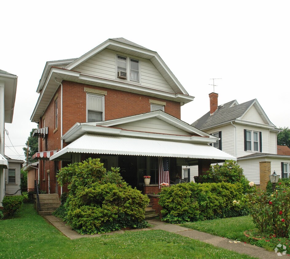 Building Photo - 2726 Collis Ave