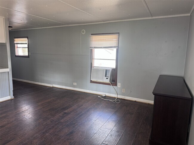 Foto del edificio - 422 Westchase St