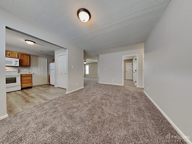 Building Photo - 1502 Osprey Way Greenwood IN