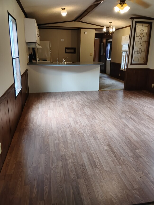 Building Photo - 279 Outback Dr