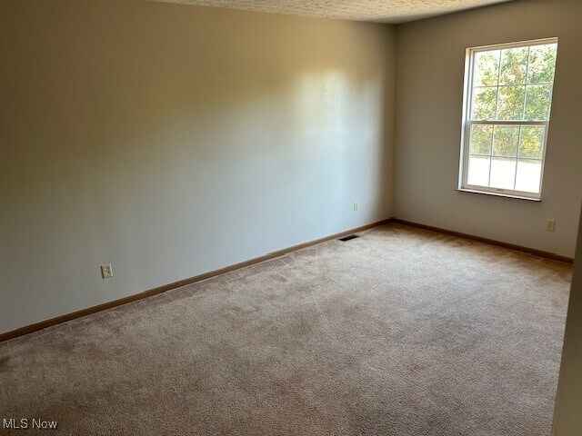 Foto del edificio - 3892 Beech Hill Rd NW