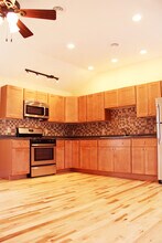 Building Photo - 108 N Winooski Ave