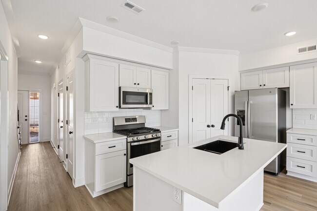 Foto del edificio - Fairview Crossing Townhomes