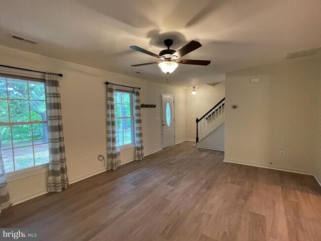 Building Photo - 18162 White Tail Way