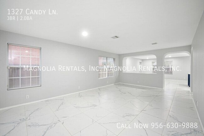 Foto del edificio - 1327 Candy Ln