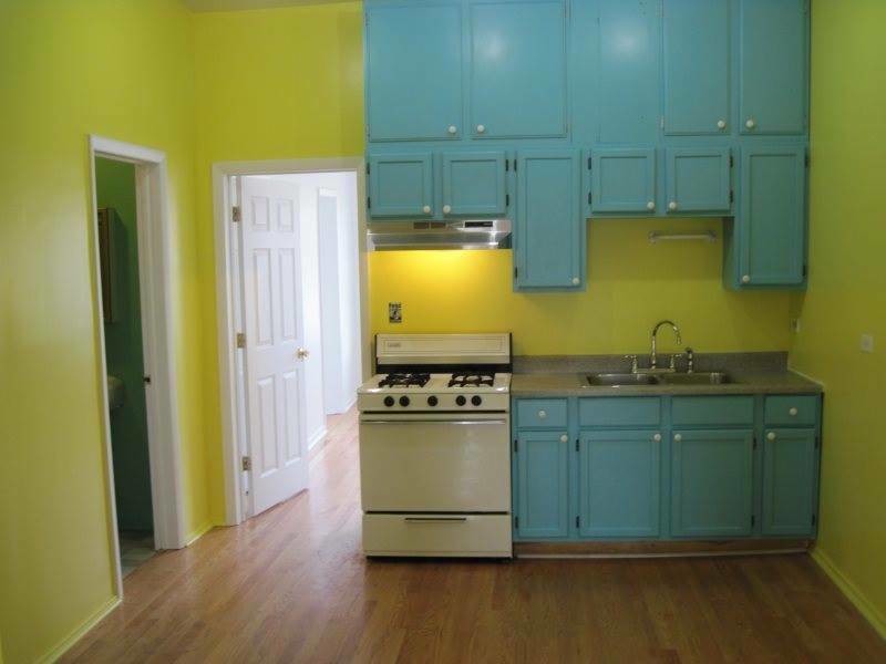 Primary Photo - 3118 W Lake St