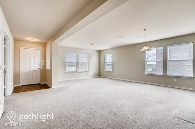 Foto del edificio - 5 br, 3 bath House - 3005 Helen Lane UNIT