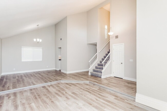 Building Photo - 333 Santa Monica Dr