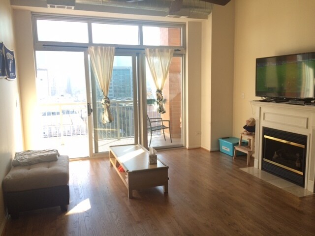 Foto del edificio - 950 W Monroe St