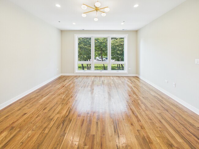 Foto del edificio - 2839 W 24th Blvd