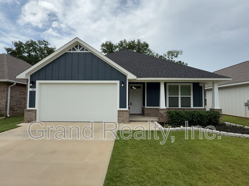 Primary Photo - 3823 Shady Grove Dr