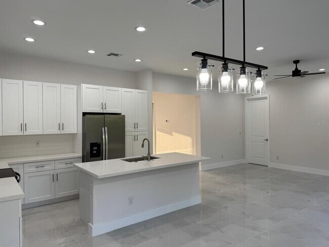 Foto del edificio - 2145 Redmond St