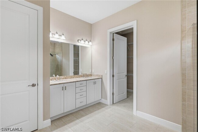 Foto del edificio - 4722 Formosa Dr