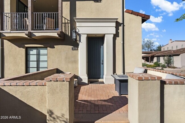 Foto del edificio - 18650 N Thompson Peak Pkwy