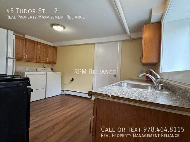 Foto del edificio - 2-Bedroom Apartment in Lynn, MA – Heat & H...