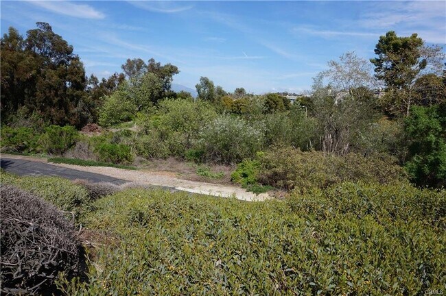 Foto del edificio - 22116 Richford Drive, Lake Forest, CA 9263...