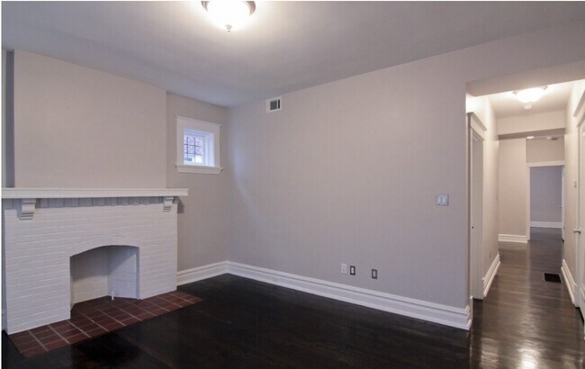 Foto del edificio - 7036 Forsyth Blvd