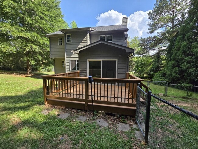 Building Photo - 2808 Livery Way