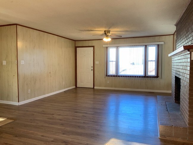 Foto del edificio - 3947 Applewood Ln