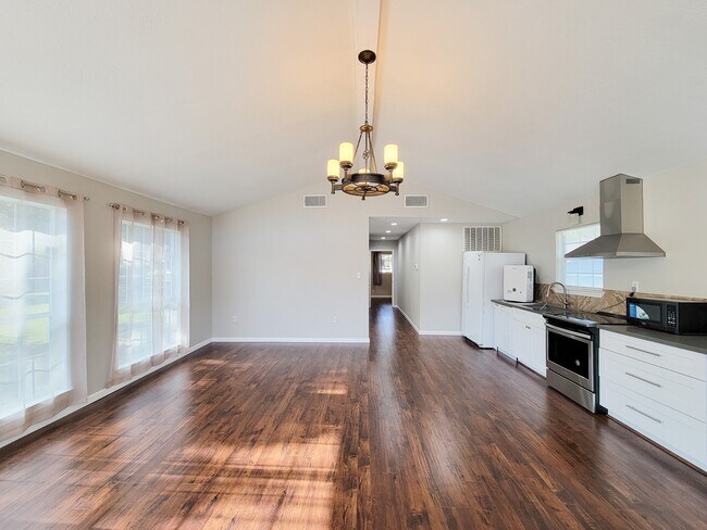 Building Photo - 289 Broken Arrow Trail