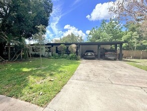 Building Photo - 3000 Lake Margaret Dr