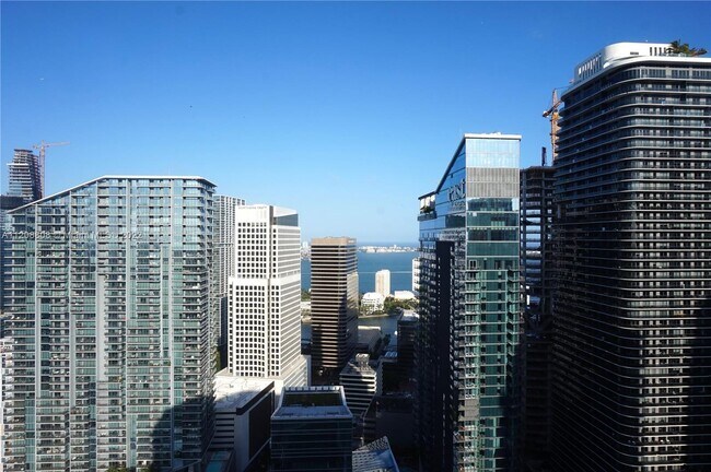 Foto del edificio - 88 SW 7th St